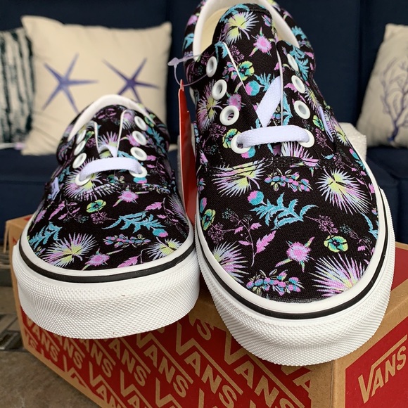 VANS ERA PARADISE FLORAL Blktrwht WMNS - Picture 9 of 16